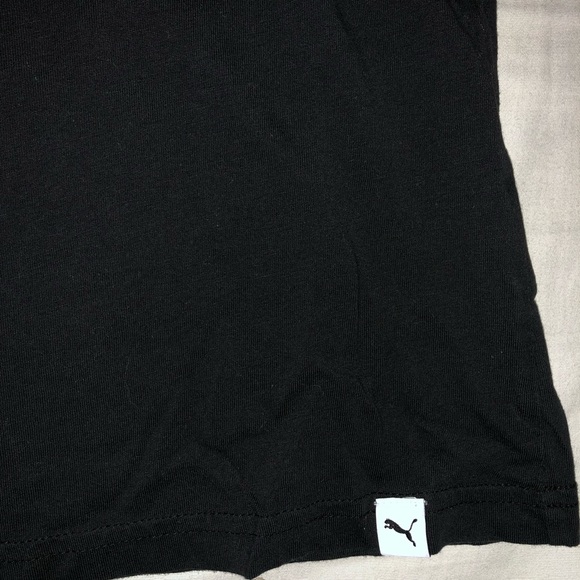 Puma T-Shirt Black and Gold - Picture 2 of 2
